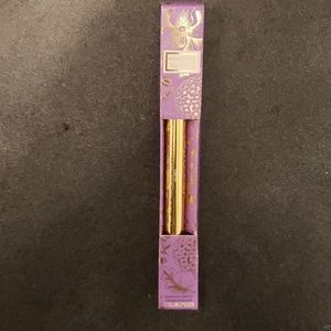 NEW Winky Lux uni-brow universal brow pencil